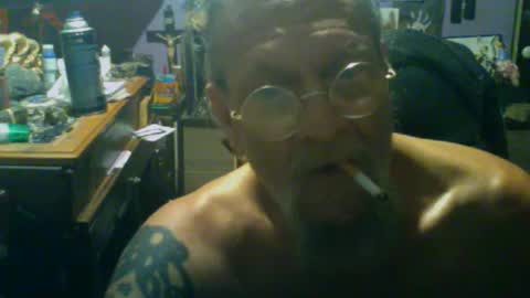 johnnyshung1 online show from December 2, 6:44 pm