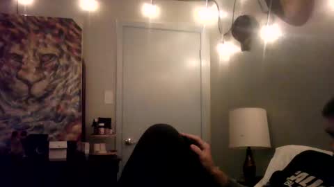 Give John Ryan A Thumbs Up online show from December 5, 1:35 am