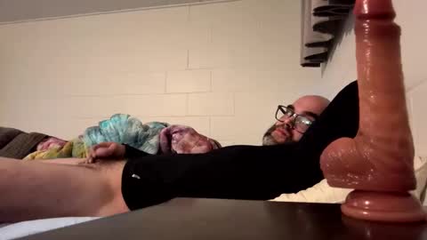 johnsthebomb online show from January 25, 9:47 am