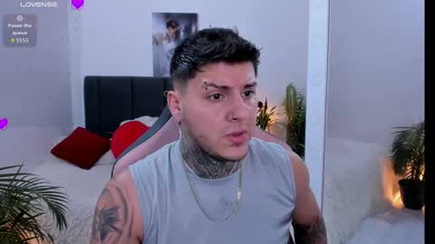 Johny online show from December 19, 7:00 pm