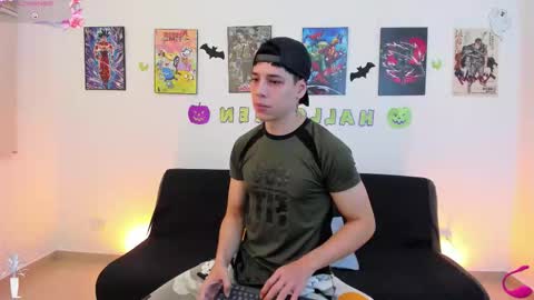 Instagram jonathanfit14 online show from November 7, 12:14 am