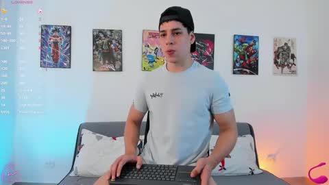 Instagram jonathanfit14 online show from February 14, 9:43 pm