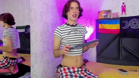 jonny_gilbert online show from September 30, 2:20 pm