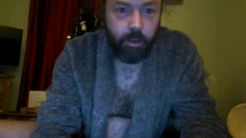 Snapshot of jonnyb9876 chatting on December 15, 12:07 am jonnyb9876 online show from December 15, 12:07 am
