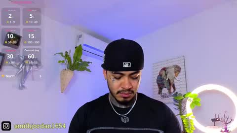 Snapshot of jordansmiith_ chatting on October 13, 8:37 pm Jordan Smith online show from October 13, 8:37 pm