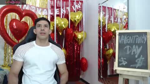 Snapshot of jose_rumbero91 chatting on February 15, 12:01 pm jose_rumbero91 online show from February 15, 12:01 pm