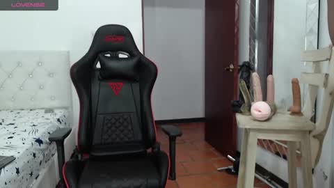 Snapshot of jose_rumbero91 chatting on March 5, 11:28 am jose_rumbero91 online show from March 5, 11:28 am