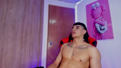 Snapshot of joseph__boy chatting on February 6, 12:37 pm JOSEPH online show from February 6, 12:37 pm