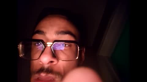 J Jona online show from December 11, 8:16 am