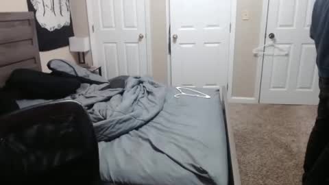 josh317022 online show from February 18, 10:16 am