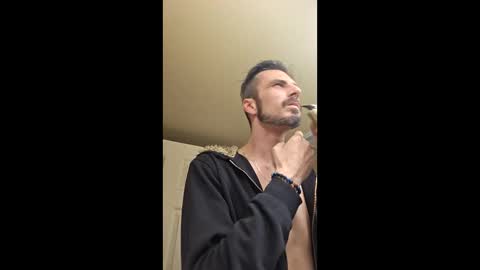 josh780edm online show from January 6, 11:25 am