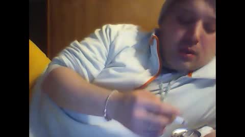 Snapshot of joshualorenzo chatting on March 1, 1:11 am joshualorenzo online show from March 1, 1:11 am
