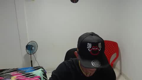 josue25sex online show from December 17, 11:55 pm