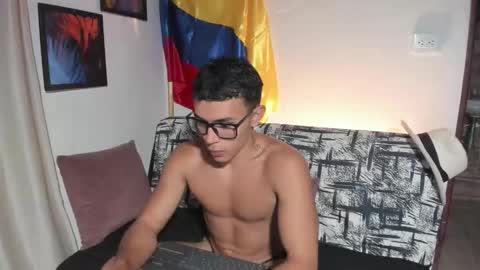 Im Jouliano online show from November 4, 11:17 pm