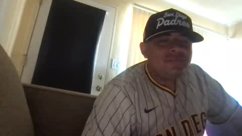 jrlovespssy online show from April 11, 10:46 pm