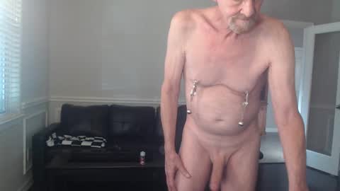 jtull52 online show from December 21, 8:00 pm