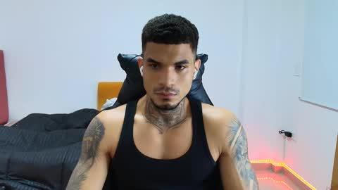 juan_gomez_1 online show from November 26, 12:57 am