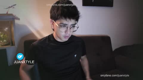 Snapshot of juancamroom chatting on October 13, 12:16 am . online show from October 13, 12:16 am