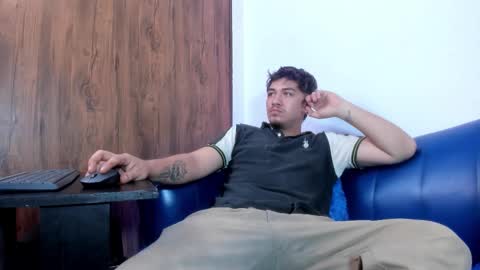 JUAN  online show from January 17, 12:30 pm