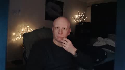 Juhanor online show from February 13, 7:30 pm