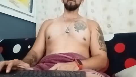 juleslake2 online show from October 28, 2:03 am