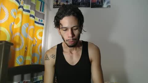 Snapshot of julfigo chatting on February 21, 12:28 pm Julfigo online show from February 21, 12:28 pm