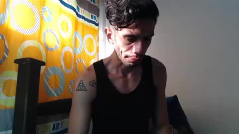 Snapshot of julfigo chatting on February 7, 12:39 pm Julfigo online show from February 7, 12:39 pm