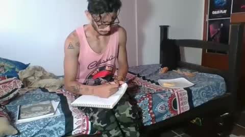 Snapshot of julfigo chatting on December 5, 11:38 am Julfigo online show from December 5, 11:38 am