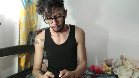 Snapshot of julfigo chatting on January 15, 11:53 am Julfigo online show from January 15, 11:53 am