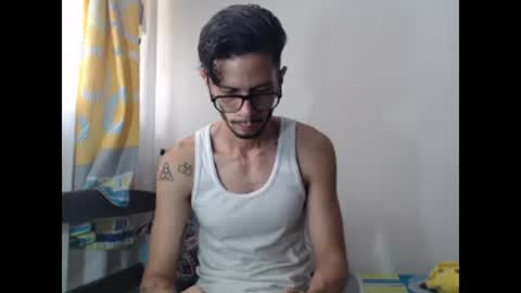 Snapshot of julfigo chatting on March 10, 6:45 pm Julfigo online show from March 10, 6:45 pm