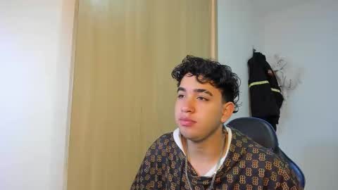 julian billy online show from November 1, 9:30 pm