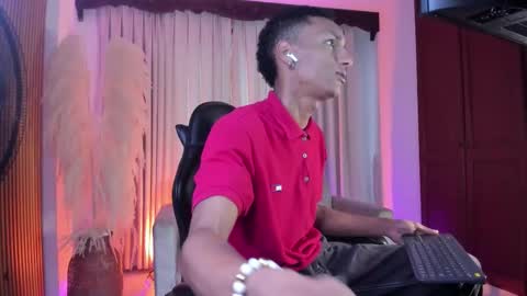 Julien online show from January 14, 11:59 am