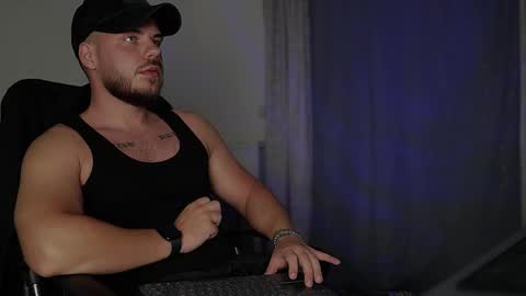 JULiUS   online show from September 9, 12:32 am