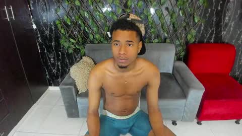 juniorhot07 online show from September 13, 8:37 am