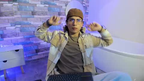  justin  online show from March 29, 11:32 am