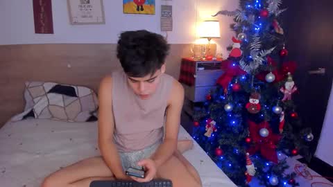 Justin online show from November 18, 1:04 pm