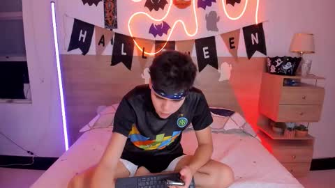 Justin online show from October 28, 2:30 pm