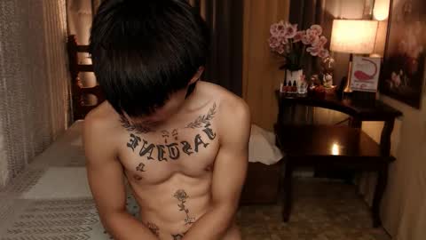 Snapshot of justine_hunk chatting on December 9, 10:37 pm justine_hunk online show from December 9, 10:37 pm