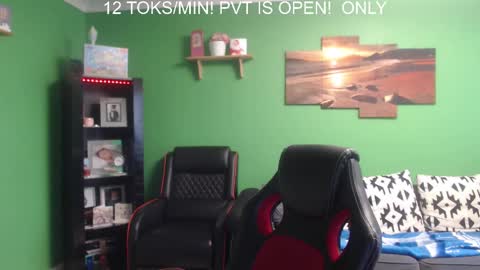 Justme online show from December 25, 3:49 pm