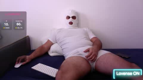 k1tt04n0nym0 online show from December 1, 7:33 am