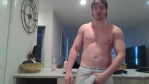 MrJuicyJames online show from October 28, 10:12 pm
