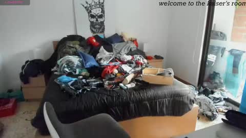 kaiser679 online show from December 13, 9:30 pm