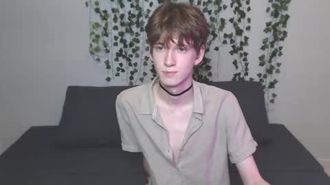 slutkai online show from October 14, 7:54 pm