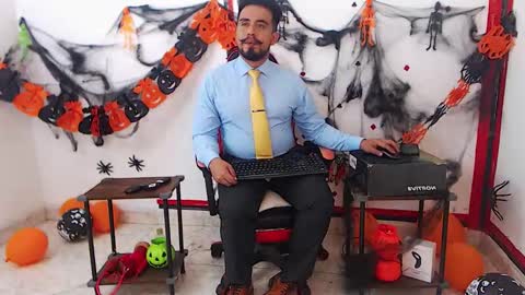 Kaleth online show from October 29, 8:39 am