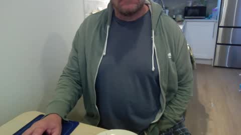 Cam with Me Vixens DM me online show from April 18, 2:07 pm