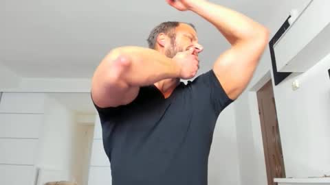 Snapshot of kanegriffin26 chatting on December 24, 1:59 am Kane OF strongkane online show from December 24, 1:59 am