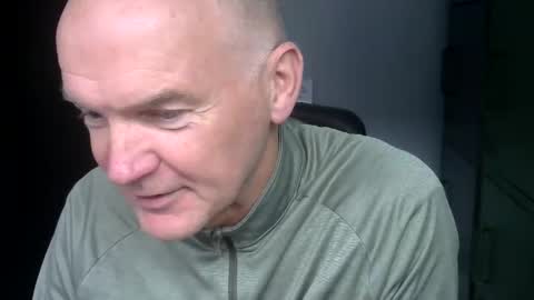 Snapshot of kapitein_rob chatting on October 11, 7:45 am Robbie online show from October 11, 7:45 am