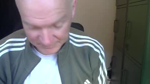 Robbie online show from April 21, 4:51 am