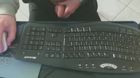 karll122 online show from February 27, 9:10 am