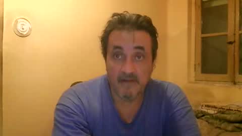 Snapshot of karlpal chatting on December 9, 12:01 am karlpal online show from December 9, 12:01 am